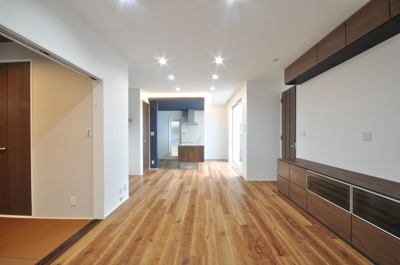 UK LIFE DESIGN 【1680万円/延床面積36.1坪/吹抜け】玄関ホールに大きな吹抜けのある、開放的な家の建築実例画像5