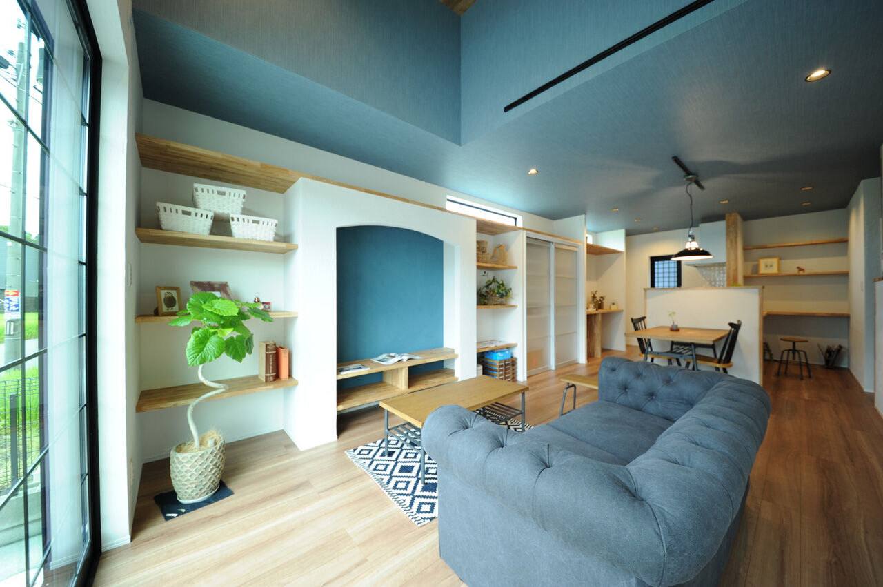 UK LIFE DESIGN 【1900万円/小屋裏部屋】垂れ壁のモチーフが印象的。南欧風の塗り壁の家の建築実例画像2