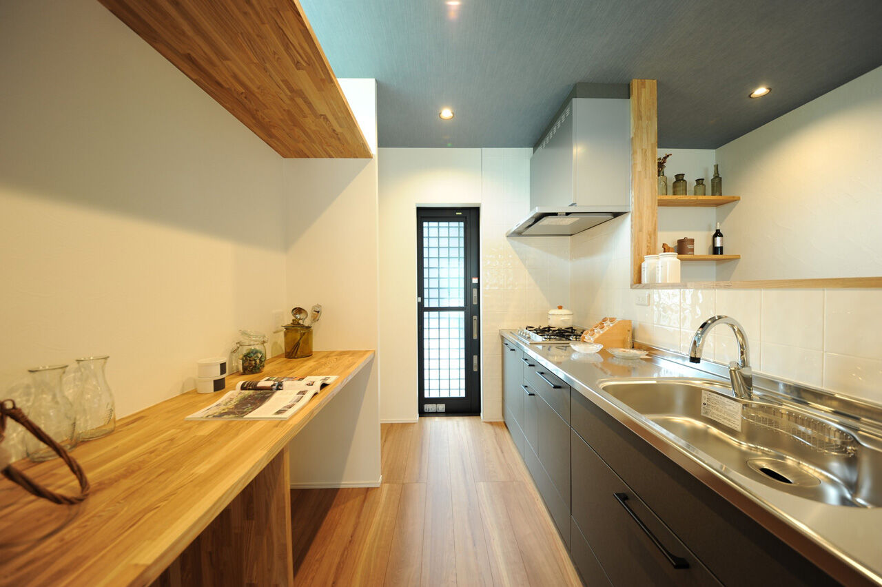 UK LIFE DESIGN 【1900万円/小屋裏部屋】垂れ壁のモチーフが印象的。南欧風の塗り壁の家の建築実例画像6