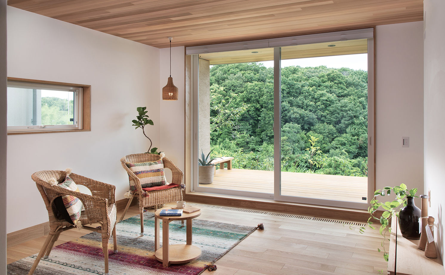 一級建築士事務所　フクダ・ロングライフデザイン 【神戸市/SE構法/ZEH/パッシブデザイン】豊かな自然を取り込み、四季を快適に。2000万円台で建てた家の建築実例画像3