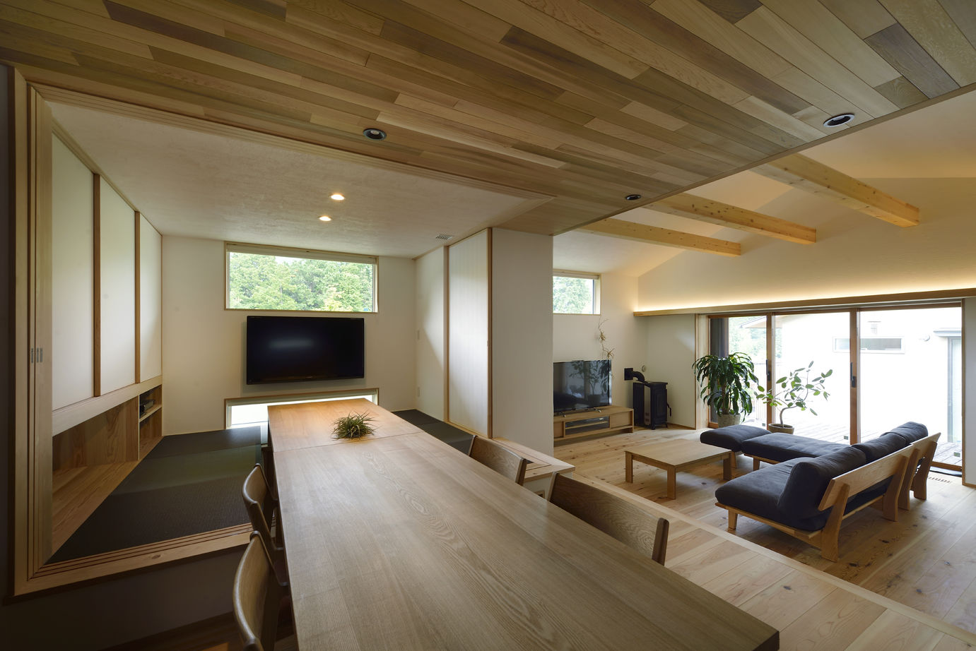 一級建築士事務所　フクダ・ロングライフデザイン 【箕面市/平屋】採光と中庭のある平屋。パッシブ冷暖で快適・子育て仲間が集う空間の建築実例画像9