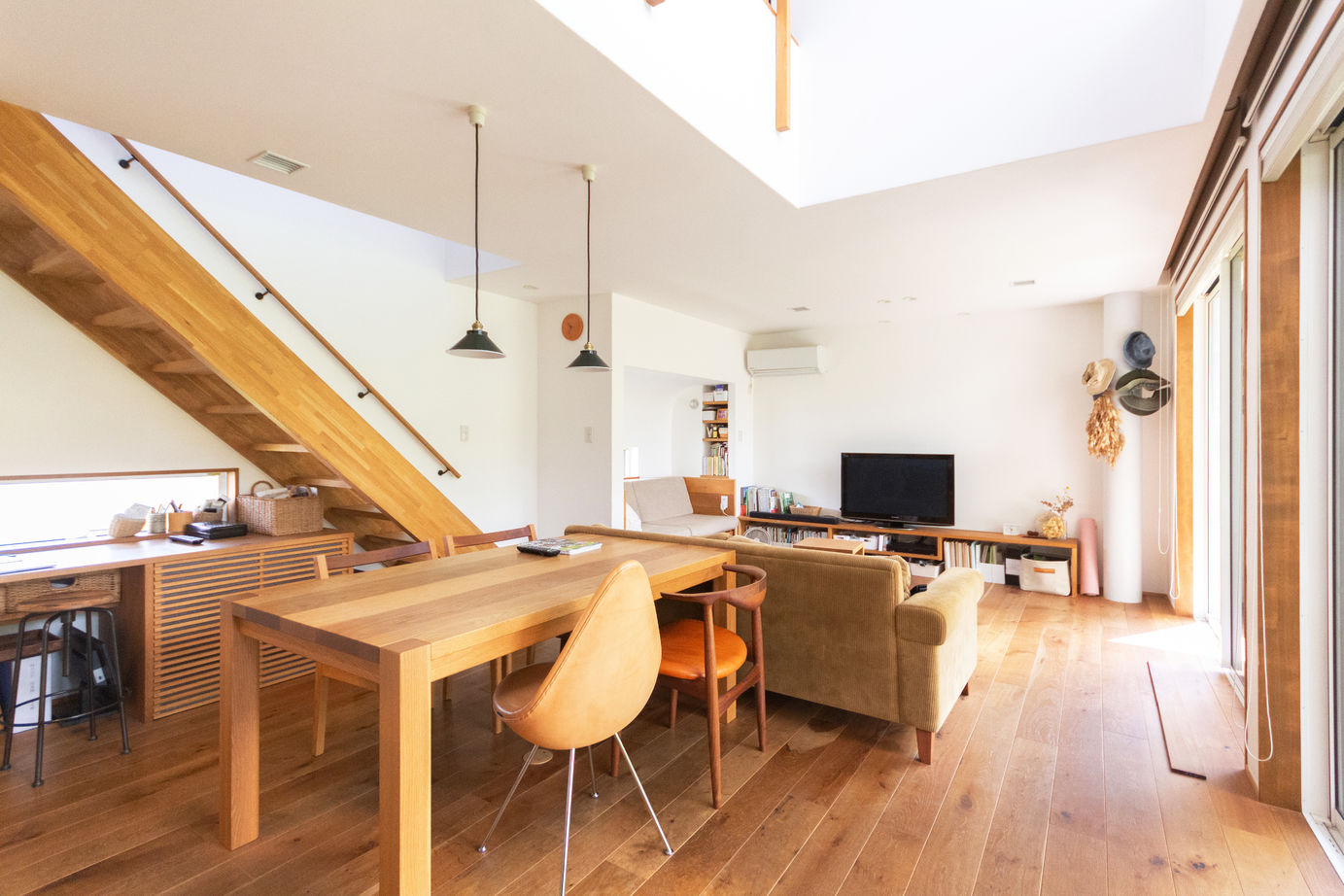 一級建築士事務所　フクダ・ロングライフデザイン 【池田市/パッシブデザイン/床下冷暖房/SE構法/オシャレ/間取り有】庭と一体化した造園家の住まい。の建築実例画像3