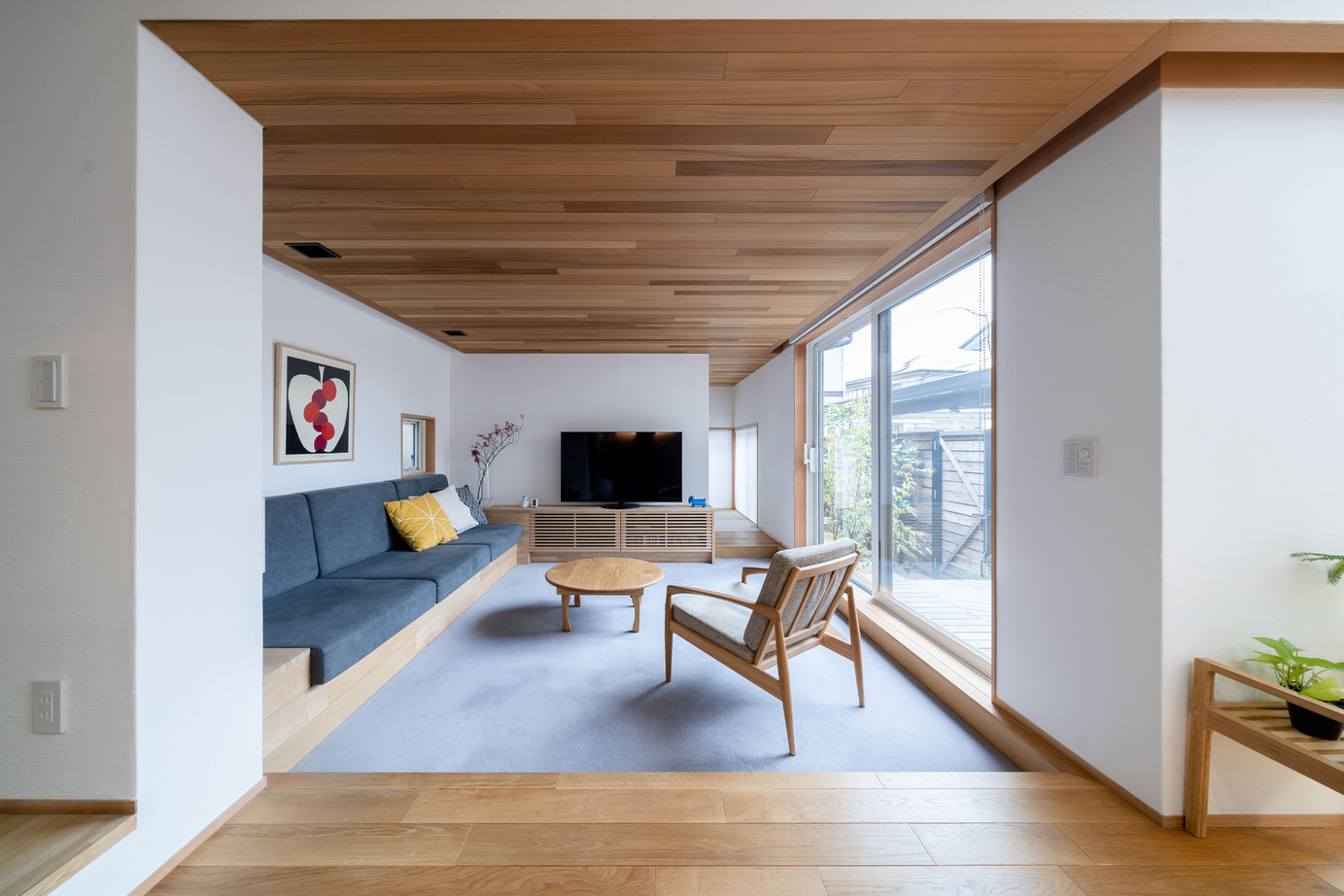 一級建築士事務所　フクダ・ロングライフデザイン 【大阪府/中庭/SE構法/床下冷暖房/オシャレ】中庭を囲むLDKは光と緑がたっぷり。の建築実例画像4