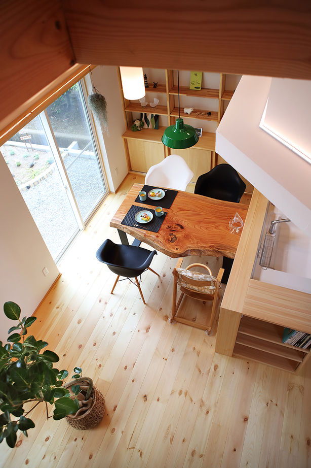 フィデア 【間取図有｜2000～2499万円｜ガレージ｜本棚】子育ても車も読書も楽しい、こだわりのガレージハウスの建築実例画像5