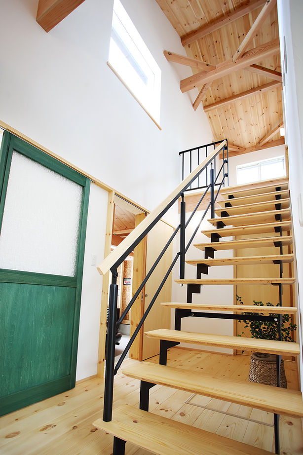 フィデア 【間取図有｜2000～2499万円｜ガレージ｜本棚】子育ても車も読書も楽しい、こだわりのガレージハウスの建築実例画像7