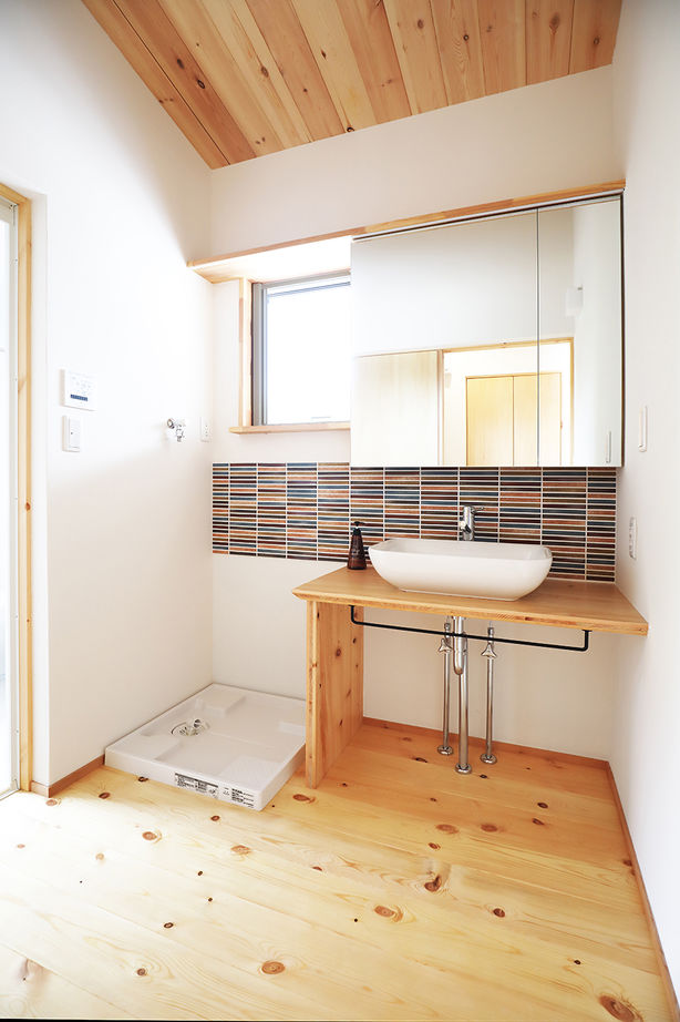 フィデア 【間取図有｜2000～2499万円｜ガレージ｜本棚】子育ても車も読書も楽しい、こだわりのガレージハウスの建築実例画像8