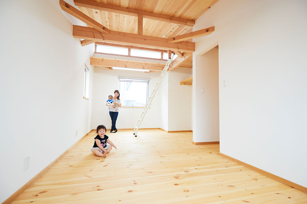 フィデア 【間取図有｜2000～2999万円｜スケルトン階段｜木の温かみ｜吹抜】横長の敷地を巧みに活用した理想の住まいの建築実例画像6