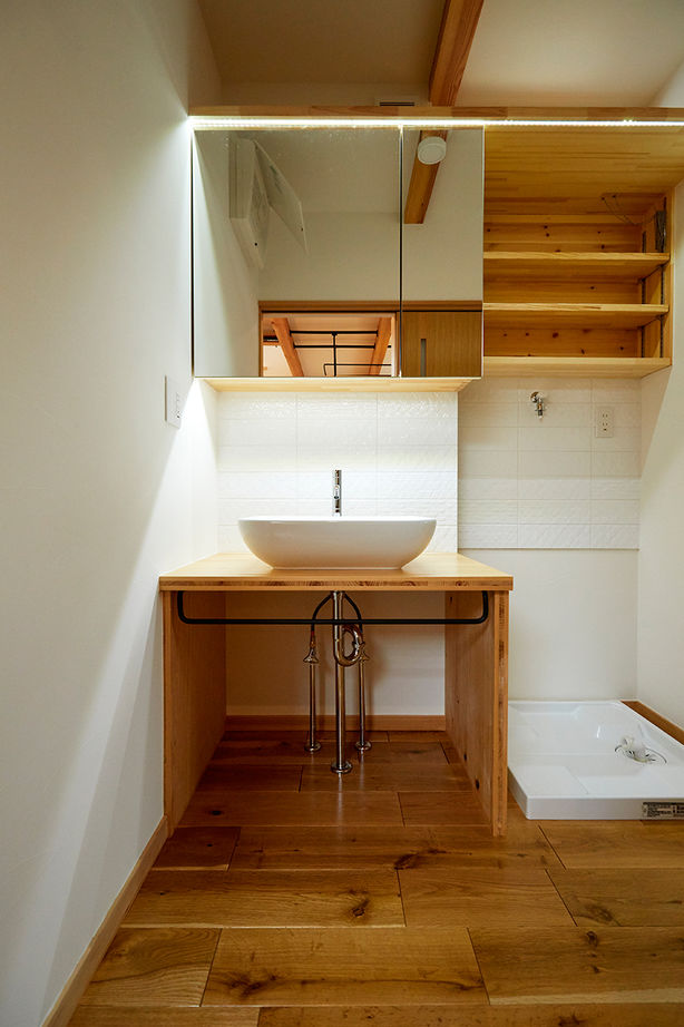 フィデア 【間取図有｜2000～2999万円｜スケルトン階段｜木の温かみ｜吹抜】横長の敷地を巧みに活用した理想の住まいの建築実例画像9