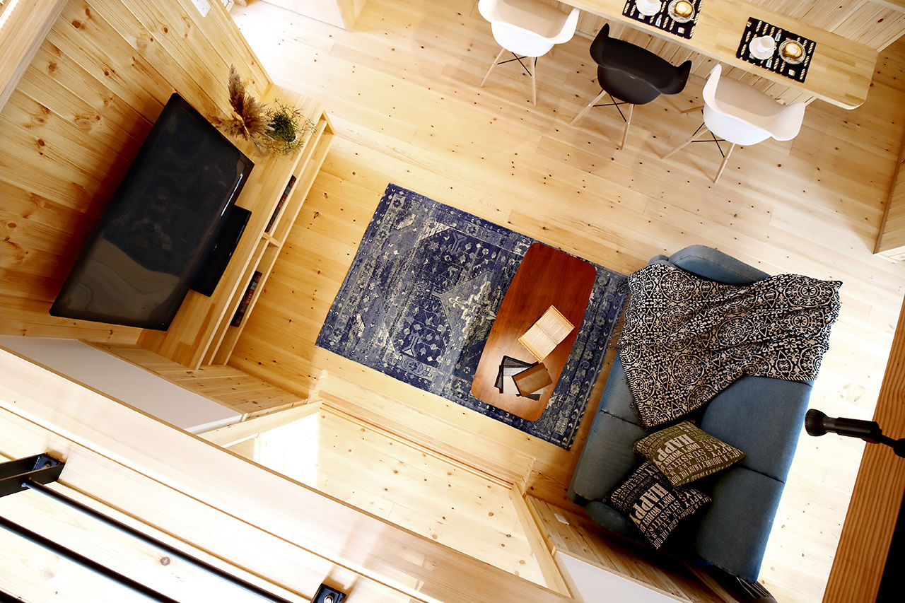 フィデア 【間取図有｜2000～2499万円｜木のデザイン｜カーライフ】広々とした吹抜で一体感を楽しむ片流れ屋根の家の建築実例画像6