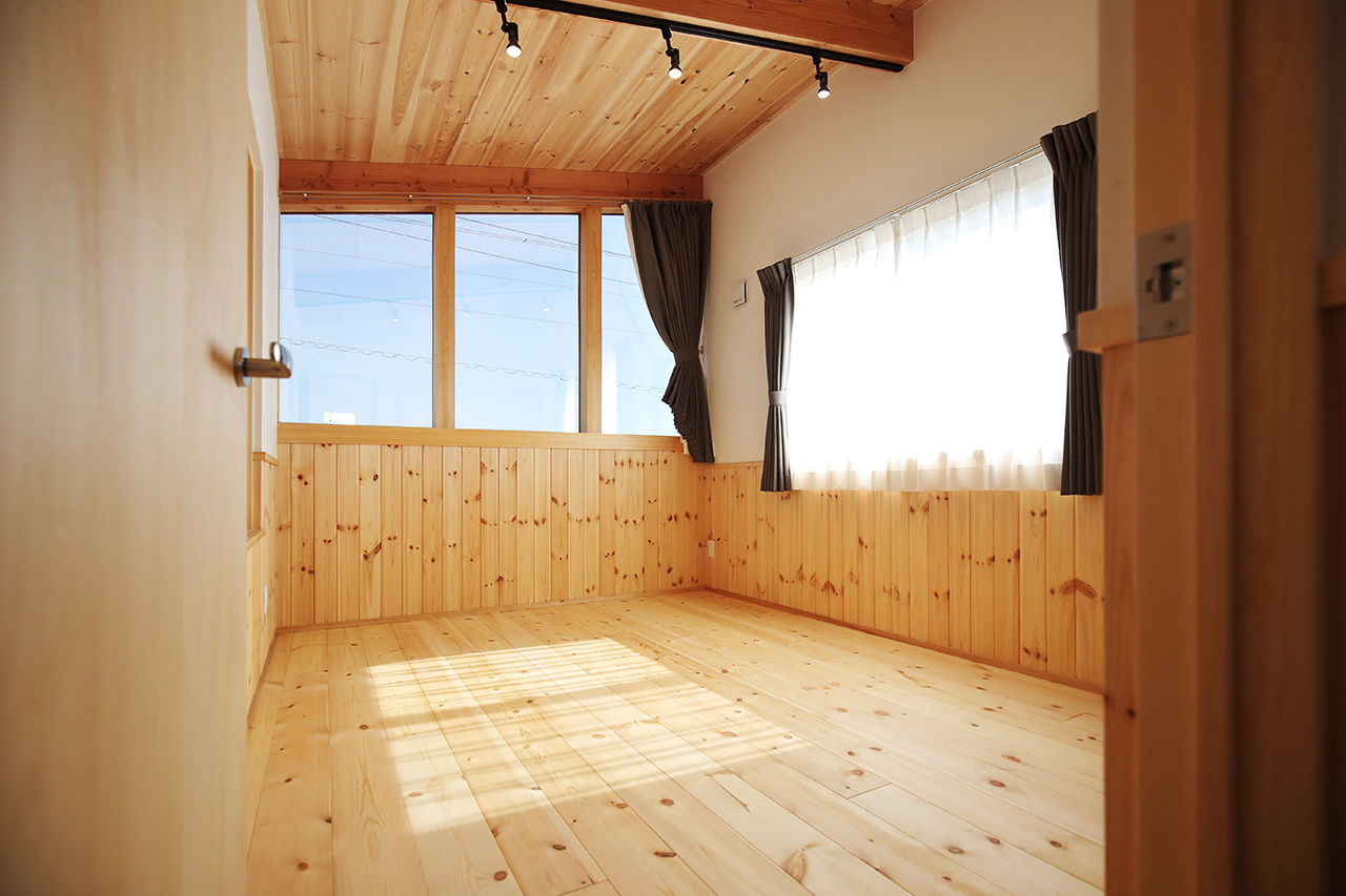 フィデア 【間取図有｜2000～2499万円｜木のデザイン｜カーライフ】広々とした吹抜で一体感を楽しむ片流れ屋根の家の建築実例画像7