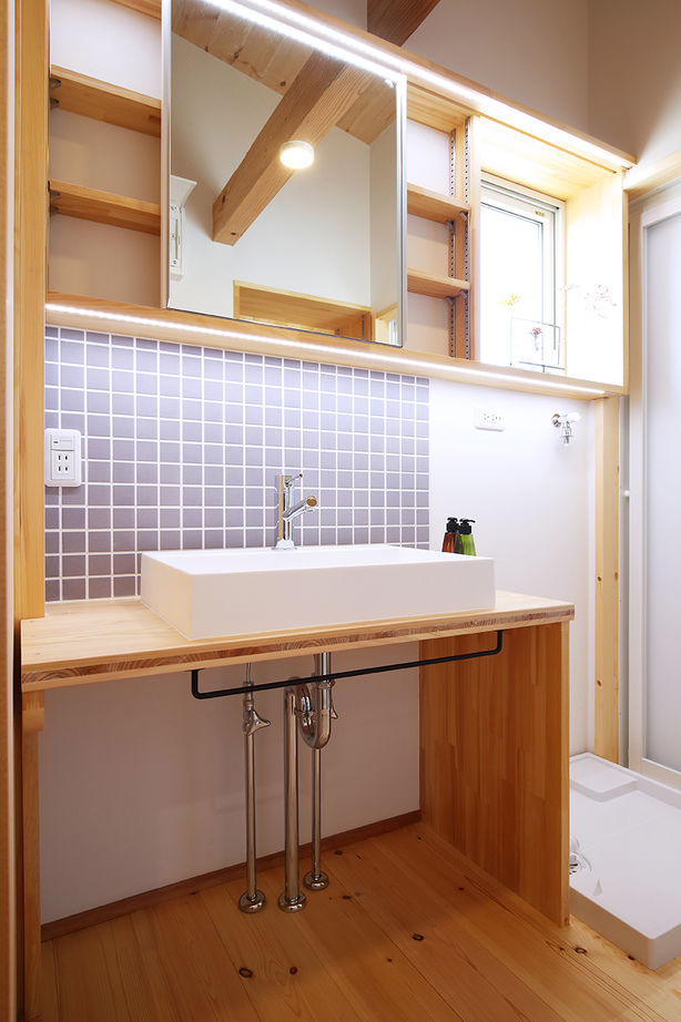 フィデア 【間取図有｜2000～2499万円｜木のデザイン｜カーライフ】広々とした吹抜で一体感を楽しむ片流れ屋根の家の建築実例画像9