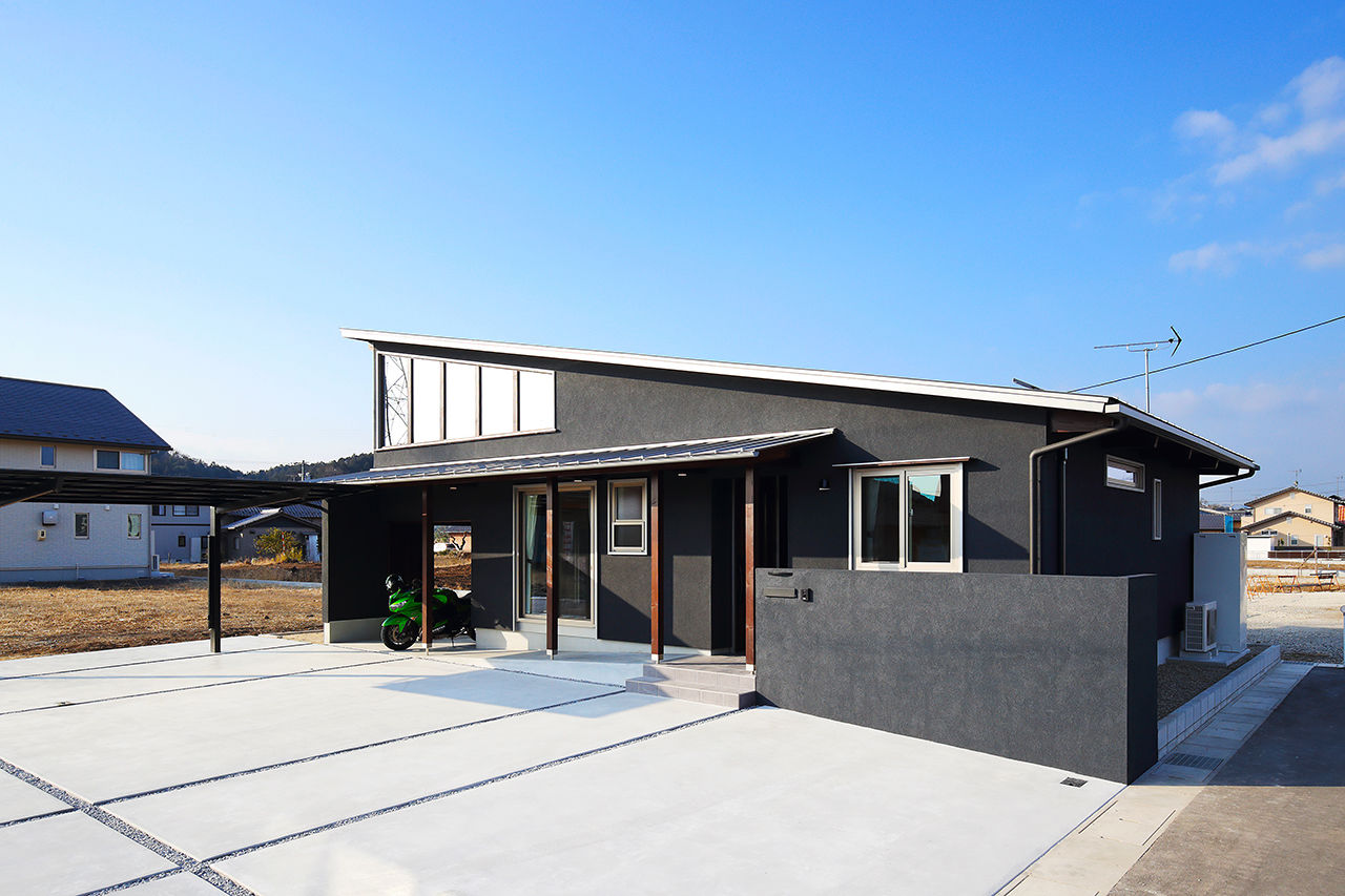 フィデア 【間取図有｜2000～2499万円｜木のデザイン｜カーライフ】広々とした吹抜で一体感を楽しむ片流れ屋根の家の建築実例画像10