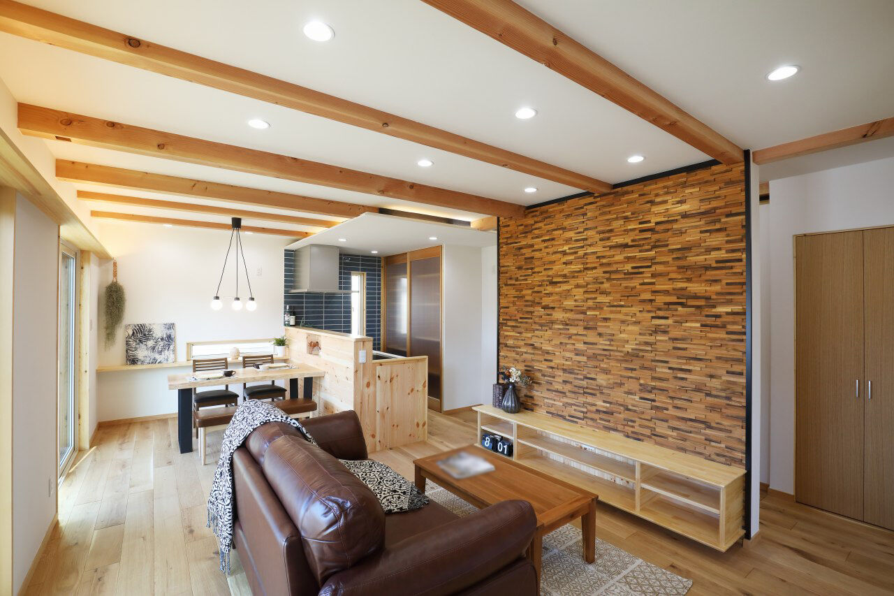 フィデア 【間取図有｜3130万円｜ガレージハウス｜ウッドデッキ】ガレージとウッドデッキのＷ効果で、生活が豊かにの建築実例画像4