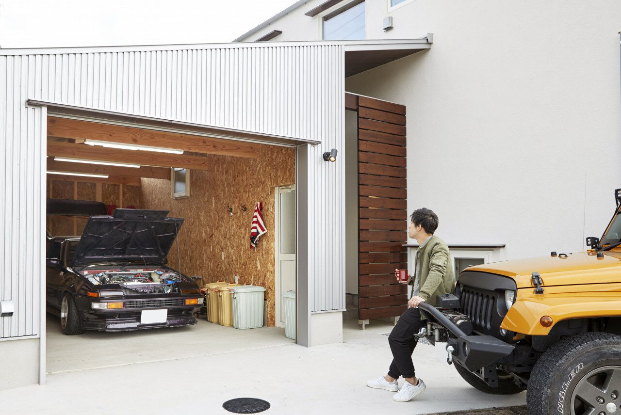 フィデア 【間取図有｜2217万円｜ガレージハウス｜造作家具】「変形土地＋設計力」見事な予算管理で実現した家の建築実例画像2