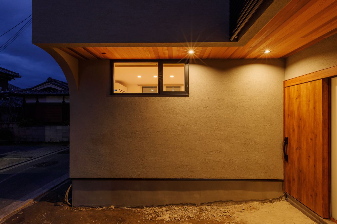 はだしの家． 【兵庫県姫路市/2階建て】こだわりのフォルムと質感が洗練された空間が広がるアイデア満載の家の建築実例画像8