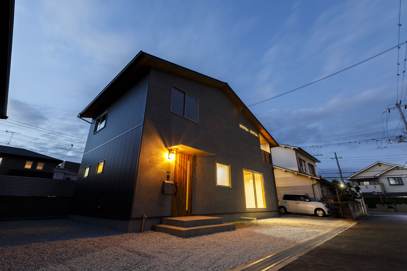 はだしの家． 【兵庫県加古川市／カフェ風／シンプルデザイン】三角屋根のフォルムが美しいカフェスタイルのおうちの建築実例画像7
