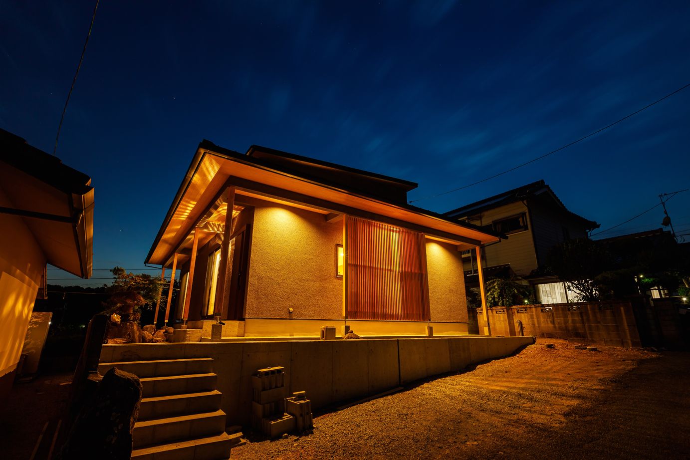 はだしの家． 【兵庫県姫路市/高性能住宅/2階建て】考え抜いたデザインと間取り　和モダン×高性能の邸宅の建築実例画像1