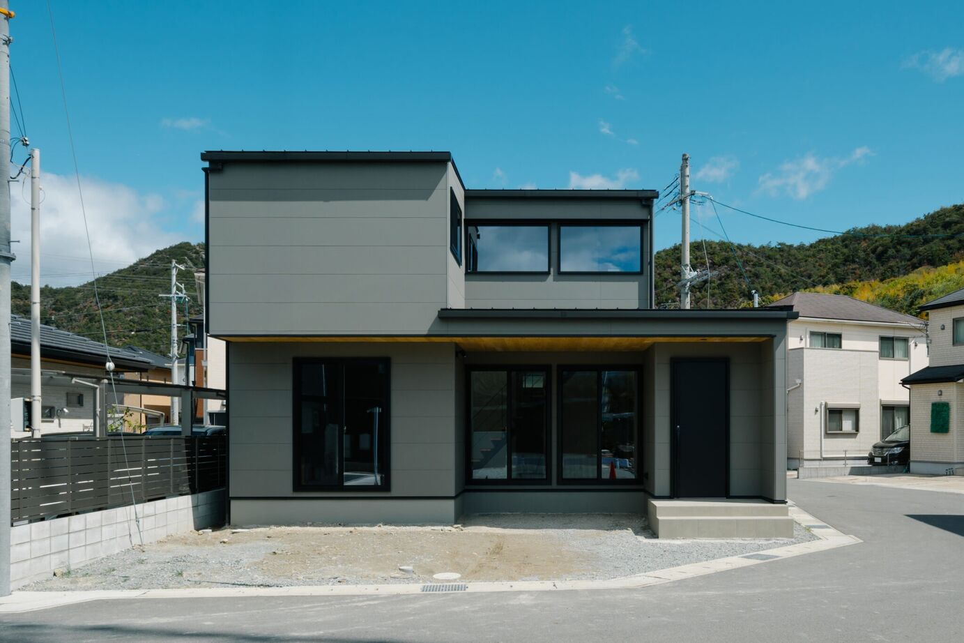 はだしの家． 【姫路市／2300万円台／趣味を楽しむ2階建て】趣律の家の建築実例画像1