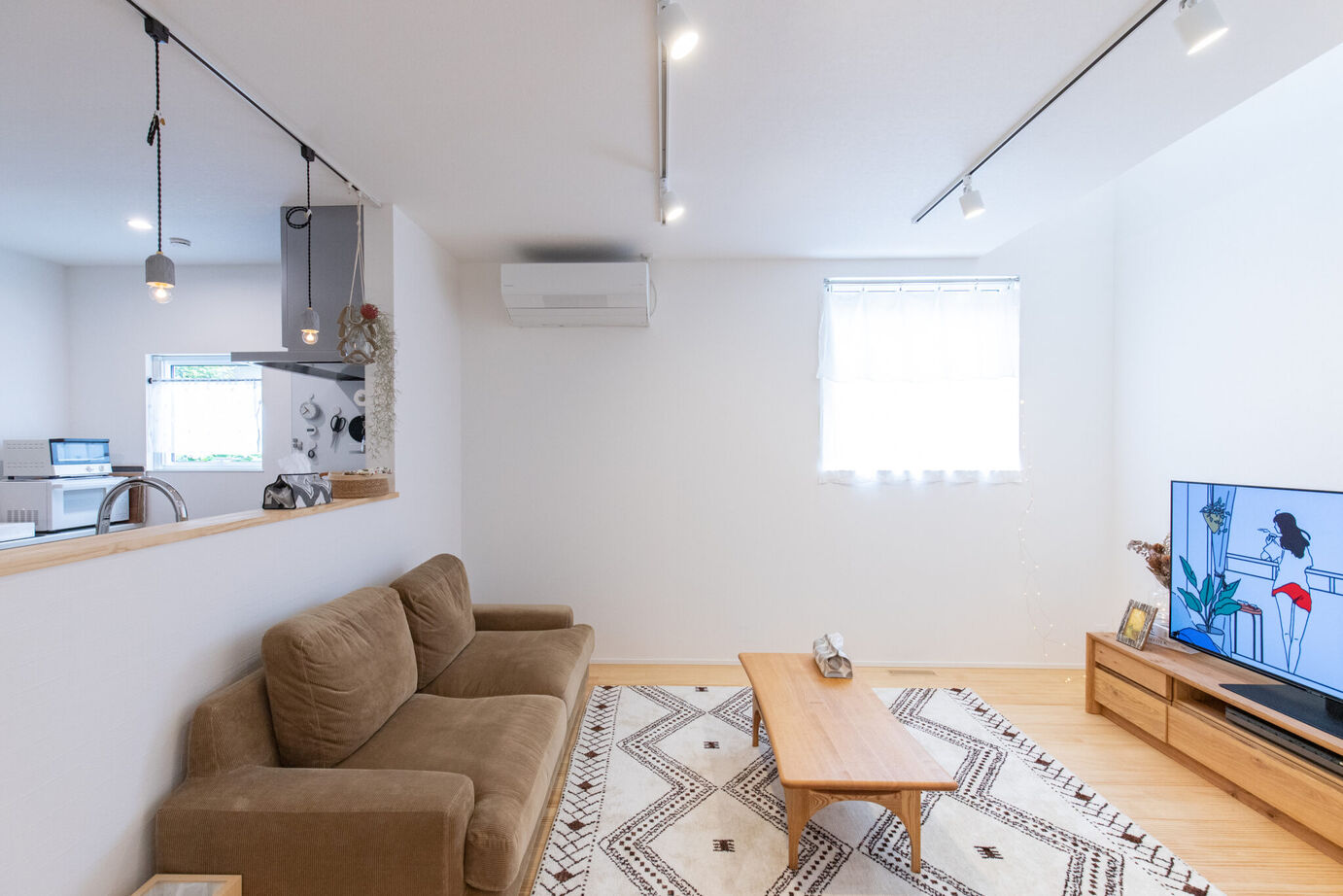 はだしの家． 【23坪／コンパクト×優しい時間】小奏の家－小さな家に、優しい時間の建築実例画像2