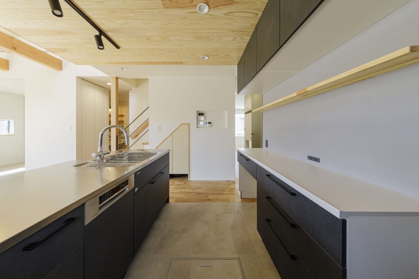 はだしの家． 【姫路市／42坪／半平屋／緑との調和×音の癒し】緑音の家－緑に包まれ、音に癒されるの建築実例画像5