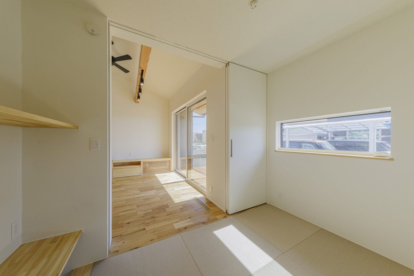 はだしの家． 【姫路市／42坪／半平屋／緑との調和×音の癒し】緑音の家－緑に包まれ、音に癒されるの建築実例画像6