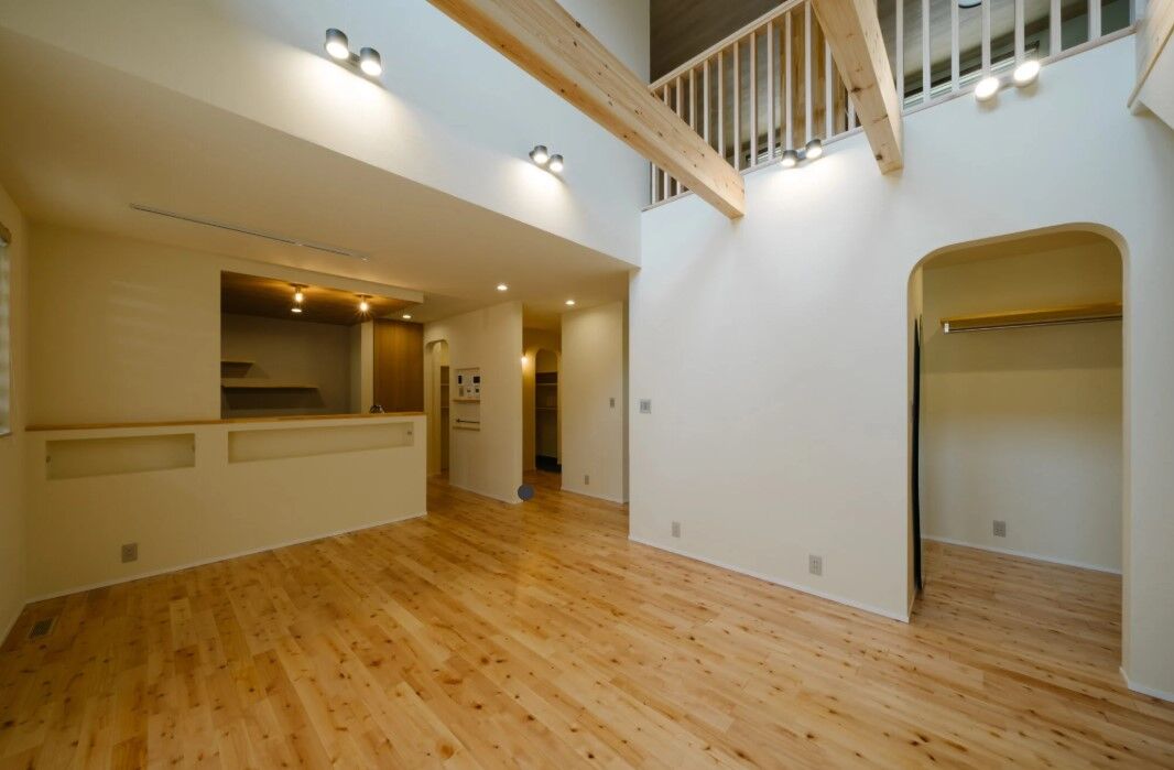 はだしの家． 【姫路市／2500万円台／自然素材×吹き抜け】家事ラク動線で暮らしやすい自然素材の家の建築実例画像2