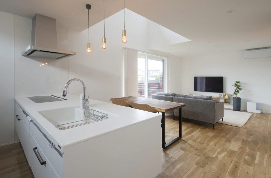 はだしの家． 【たつの市／2500万円台／白の美×光の透過】純白の美しさと光の演出が織りなす上品な住まいの建築実例画像3