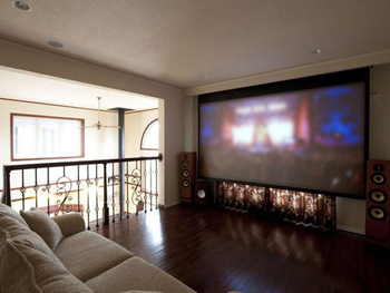 セルコホーム 【薪ストーブ|ビルトインガレージ|和室】オールレンガの外観が美しい。愛車を愛でるガレージのある住まいの建築実例画像9