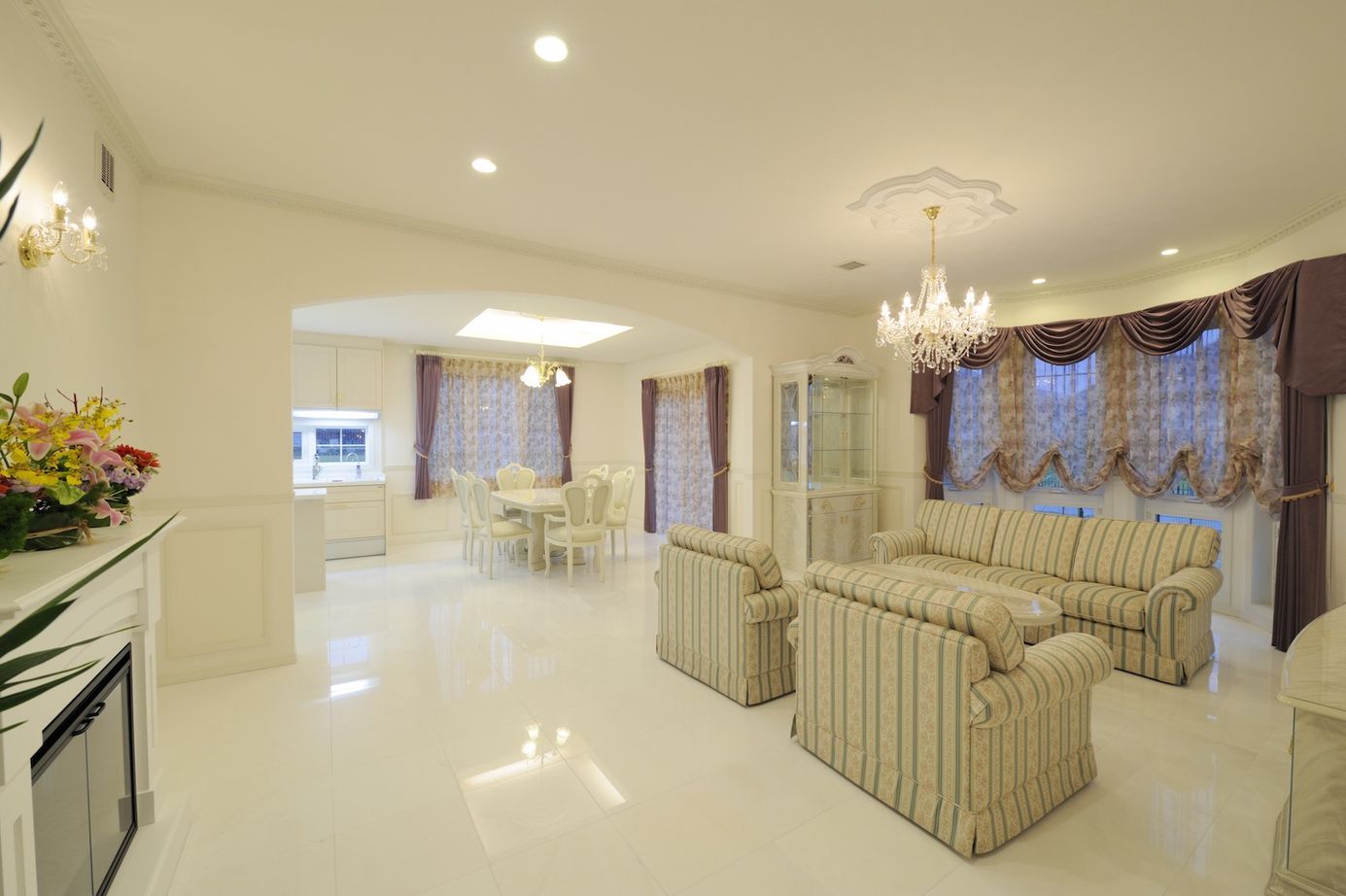 セルコホーム 【60坪台】海を望める露天風呂をイメージしたお風呂が魅力的。憧れのサーキュラー階段のあるエレガントな家の建築実例画像1