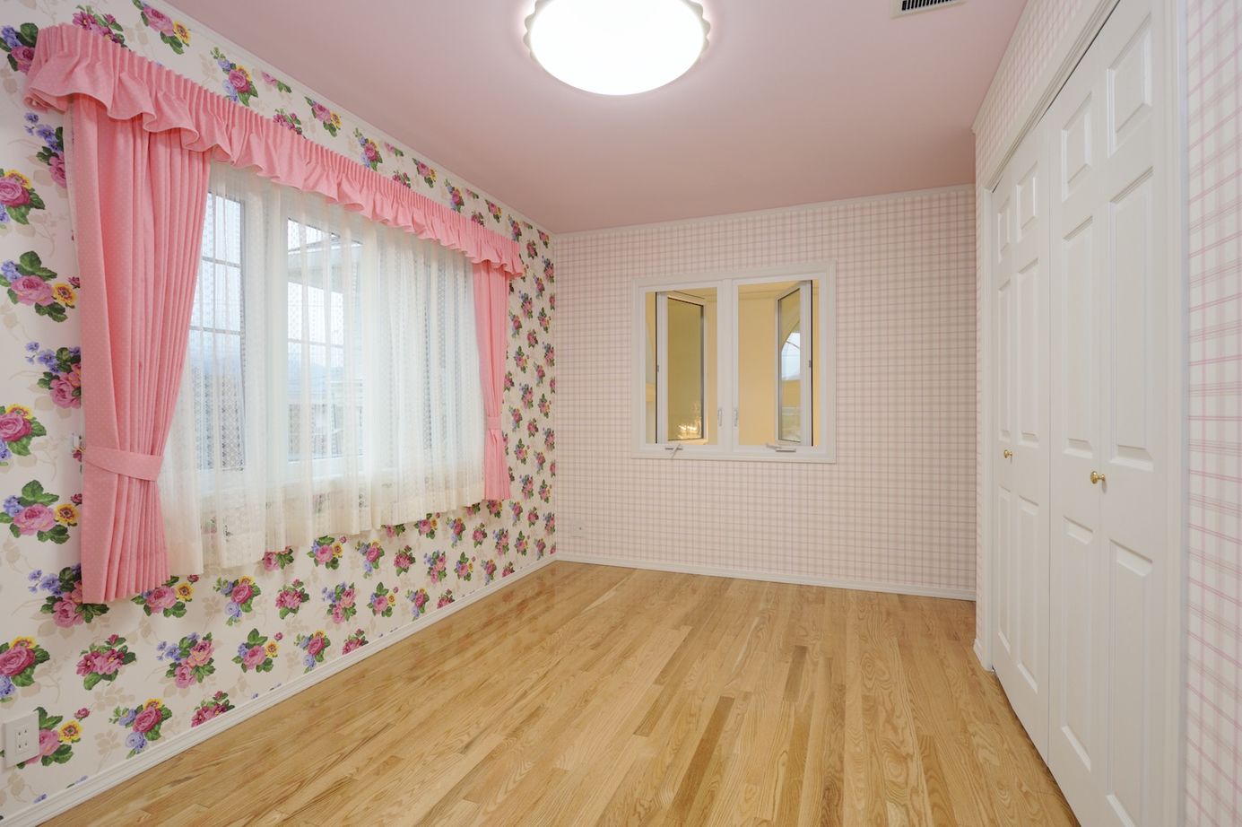 セルコホーム 【60坪台】海を望める露天風呂をイメージしたお風呂が魅力的。憧れのサーキュラー階段のあるエレガントな家の建築実例画像4