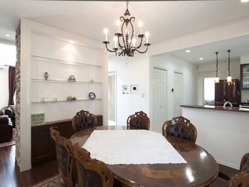 セルコホーム 【吹き抜け|書斎】シアタールームで音楽や映画を大迫力で楽しむ。時と共に愛着の深まる美しいデザインの家の建築実例画像3