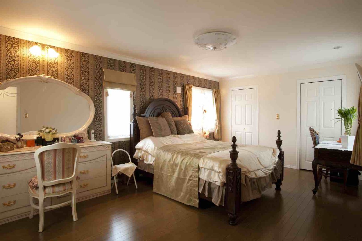 セルコホーム 【3階建て|店舗併用】大型バルコニー、パティオ、シアタールームを設置、優雅な時を過ごせる二世帯住宅の建築実例画像5