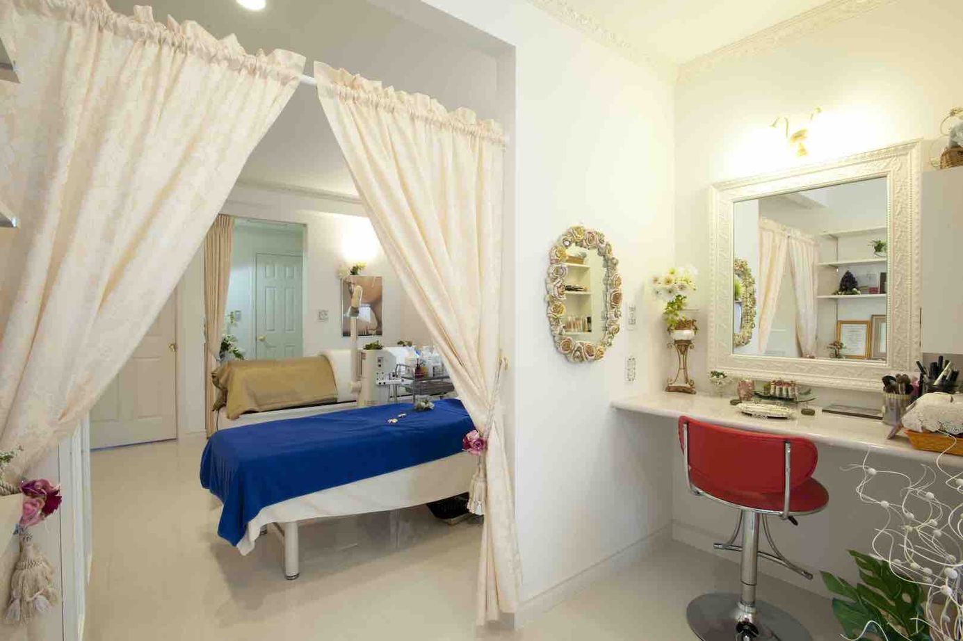 セルコホーム 【3階建て|店舗併用】大型バルコニー、パティオ、シアタールームを設置、優雅な時を過ごせる二世帯住宅の建築実例画像6