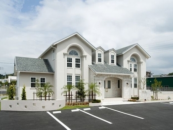 セルコホーム 【吹き抜け|和室|省エネ】夏は涼しく、冬は暖か。開放感たっぷりの空間が心地よい、シンプルモダン住まいの建築実例画像1