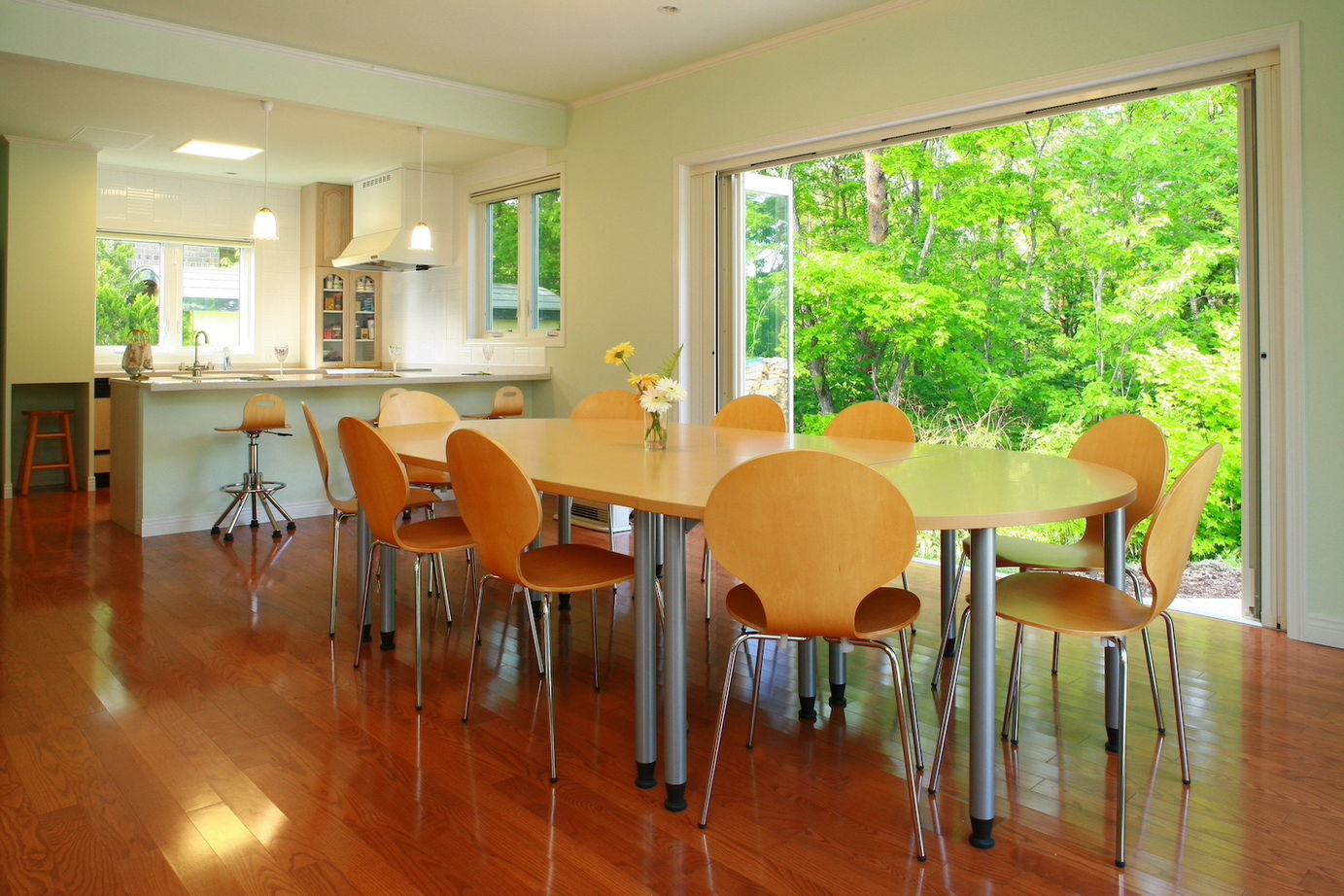 セルコホーム 【輸入住宅/薪ストーブ】故郷アメリカの生活を再現。四季折々の表情を森とともに楽しむ暮らしの建築実例画像3