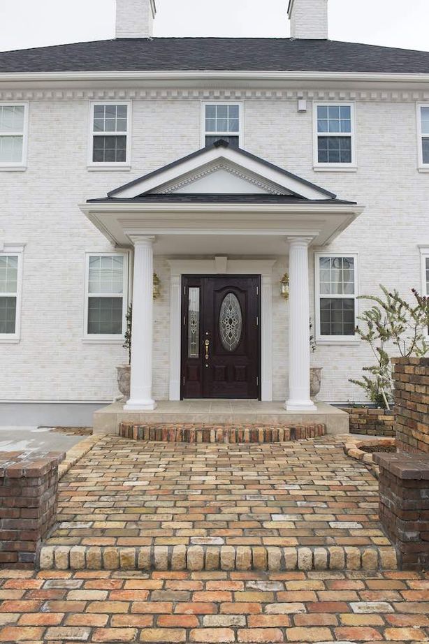 セルコホーム 【50坪台|店舗併用】リビング全体が吹き抜けで開放感溢れる豊かな空間。伝統的ジョージアンスタイルの家の建築実例画像9