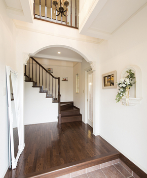 セルコホーム 【40坪台|吹き抜け|輸入住宅】明るく開放的＋省エネで快適。アメリカンハウスで日本の四季を心地よく過ごすの建築実例画像3