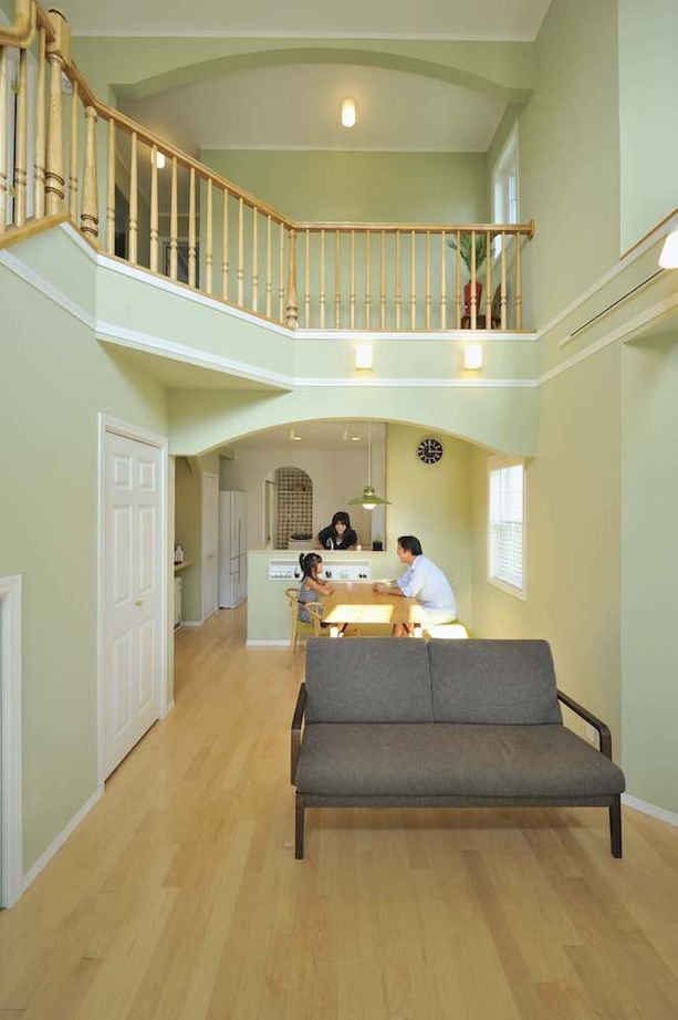 セルコホーム 【40坪台|ビルトインガレージ】オープンキッチンで家族の会話も弾む。家事ラク動線が魅力のイギリス風の家の建築実例画像3