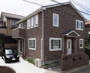 セルコホーム 玄関から広がるオープンプランで　心地よくエコな暮らしを楽しむの建築実例画像1