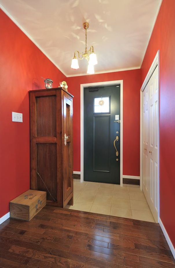 セルコホーム 【30坪台|間取り|高気密高断熱|ポーチ】憧れたイギリスのアンティーク調の空間で、趣味の幅が広がる住まいの建築実例画像12