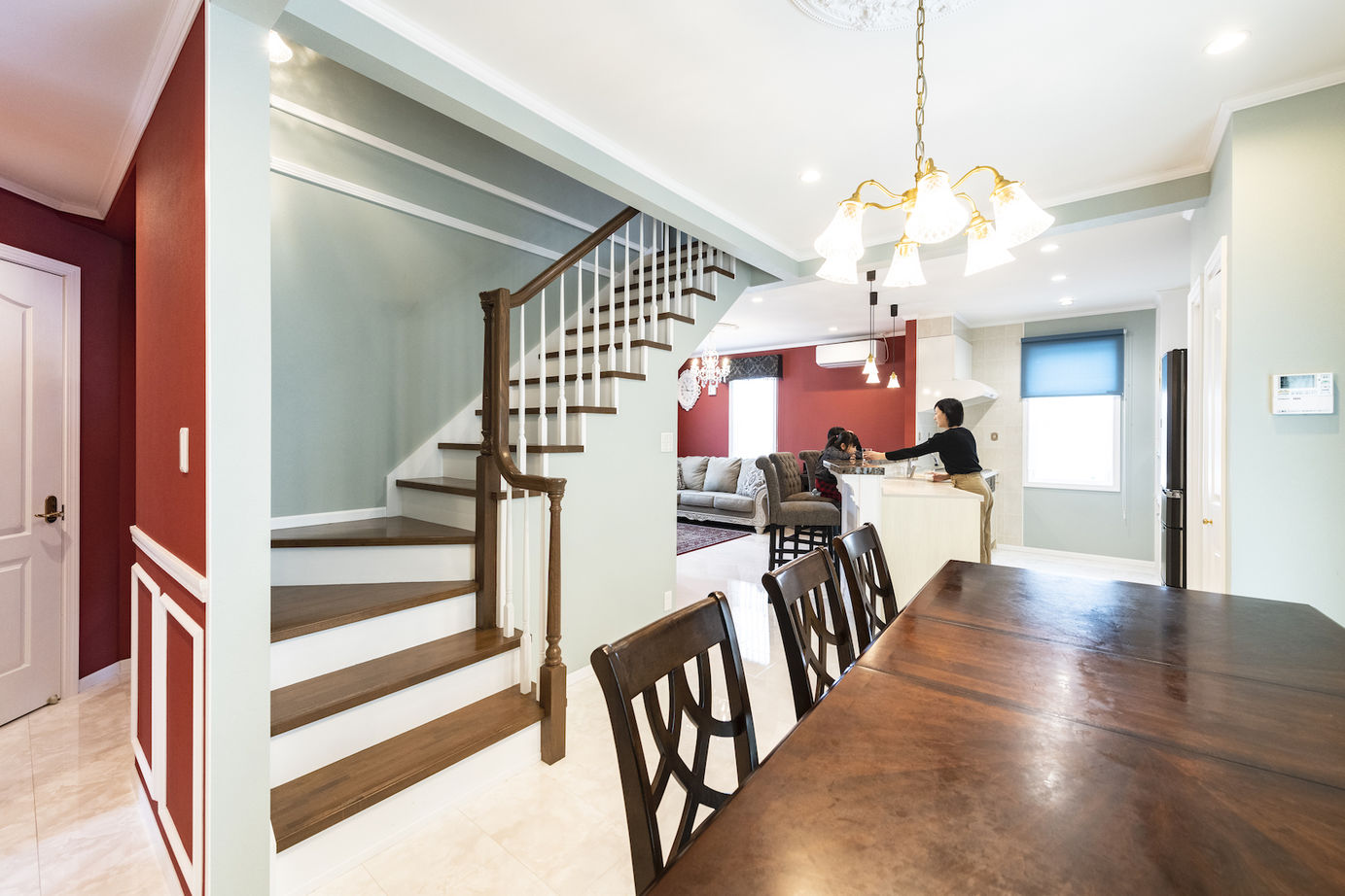 セルコホーム 【40坪台|間取り|家事ラク】パーティールーム、ホームシアター、バーカウンターで家族も友人も楽しめる家の建築実例画像4