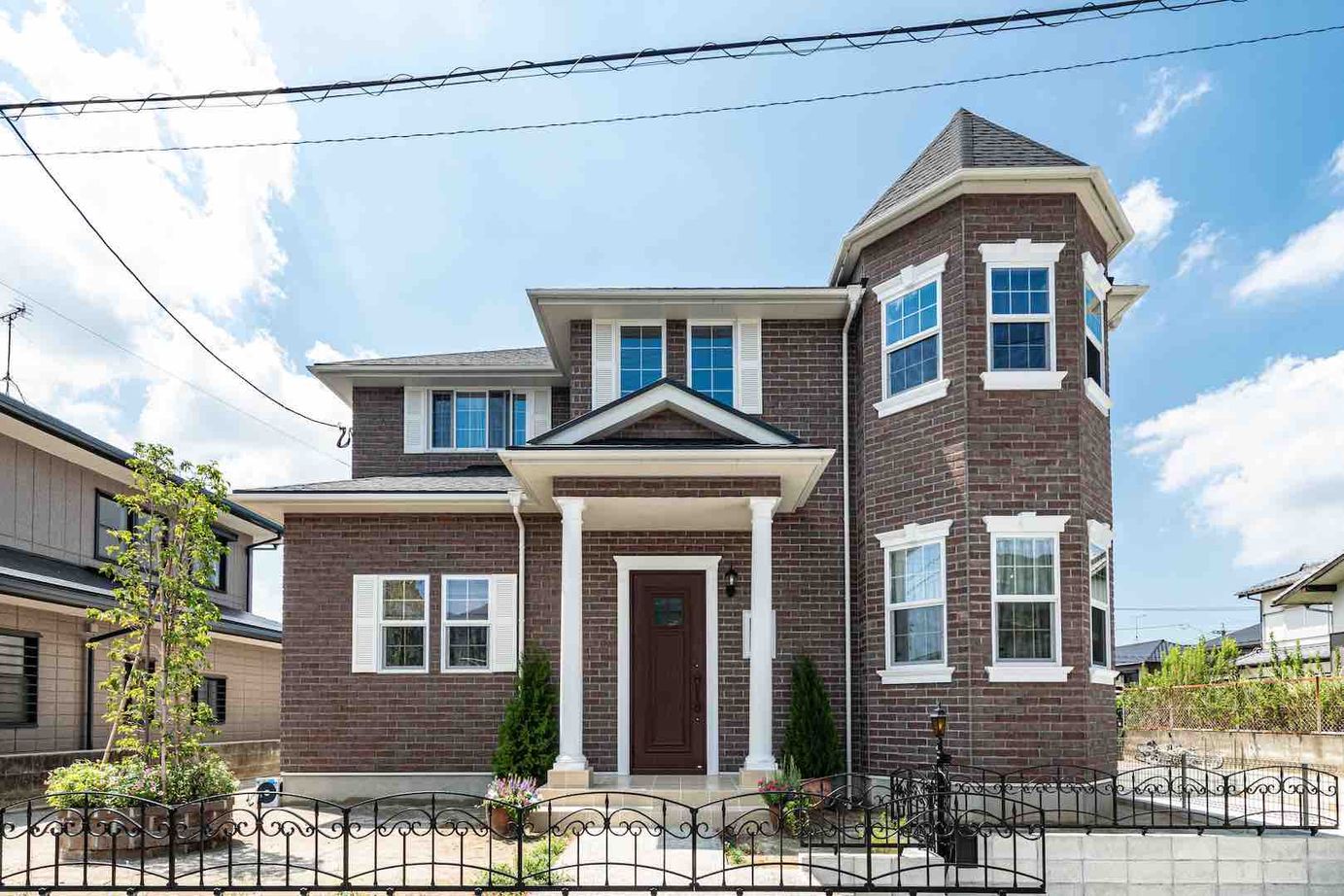 セルコホーム 【40坪台|間取り|音楽スタジオ】クイーン・アン様式の外観がお洒落。各世帯が快適に過ごす二世帯住宅の建築実例画像2