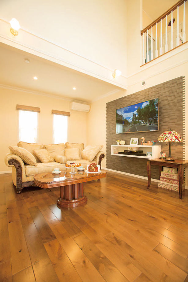 セルコホーム 【50坪台|間取り|ビルトインガレージ|中庭】ゴージャスなホテルを思わせる優美で瀟洒な住まいの建築実例画像5