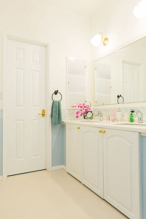 セルコホーム 【50坪台|間取り|ビルトインガレージ|中庭】ゴージャスなホテルを思わせる優美で瀟洒な住まいの建築実例画像10