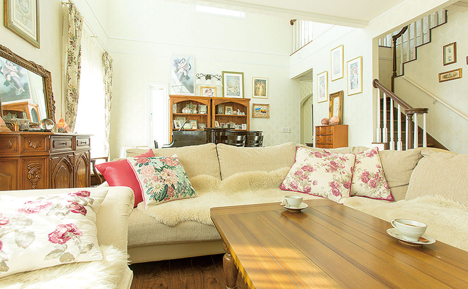 セルコホーム 【50坪台|間取り】吹き抜けのある大空間リビングでグランドピアノの音色が響く、優雅で開放的な住まいの建築実例画像4