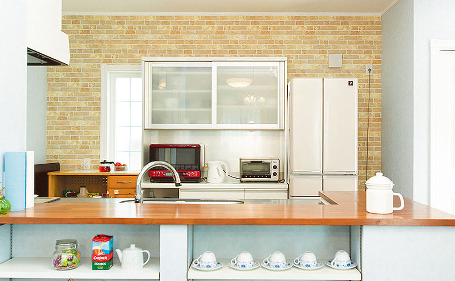 セルコホーム 【40坪台|間取り|土間収納】収納＋家事ラクの動線で効率的！吹き抜けで家族が繋がるレンガの家の建築実例画像4