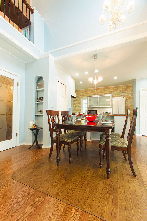 セルコホーム 【40坪台|間取り|土間収納】収納＋家事ラクの動線で効率的！吹き抜けで家族が繋がるレンガの家の建築実例画像5