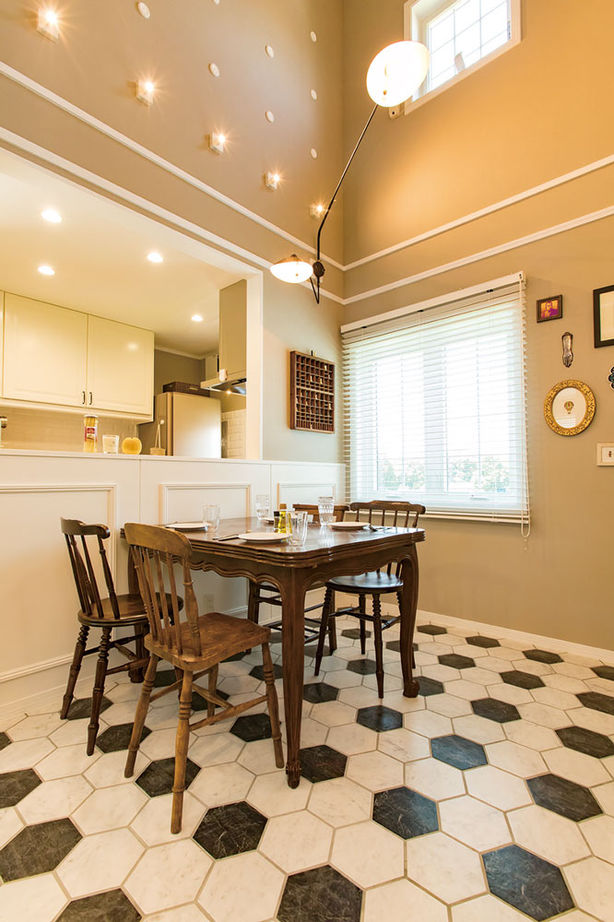 セルコホーム 【30坪台|間取り|書斎】個性ある内装が感性を育む暮らしを楽しめる。重厚なジョージアンスタイルの住まいの建築実例画像2