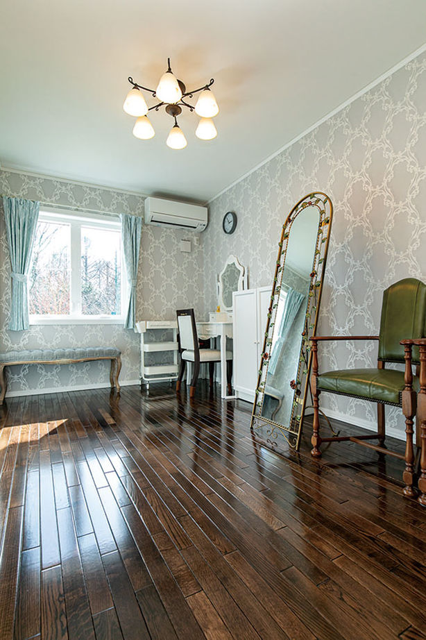 セルコホーム 【50坪台|間取り|ビルトインガレージ|吹き抜け】大自然の借景を取り込む。海外の高原リゾートのような家の建築実例画像10