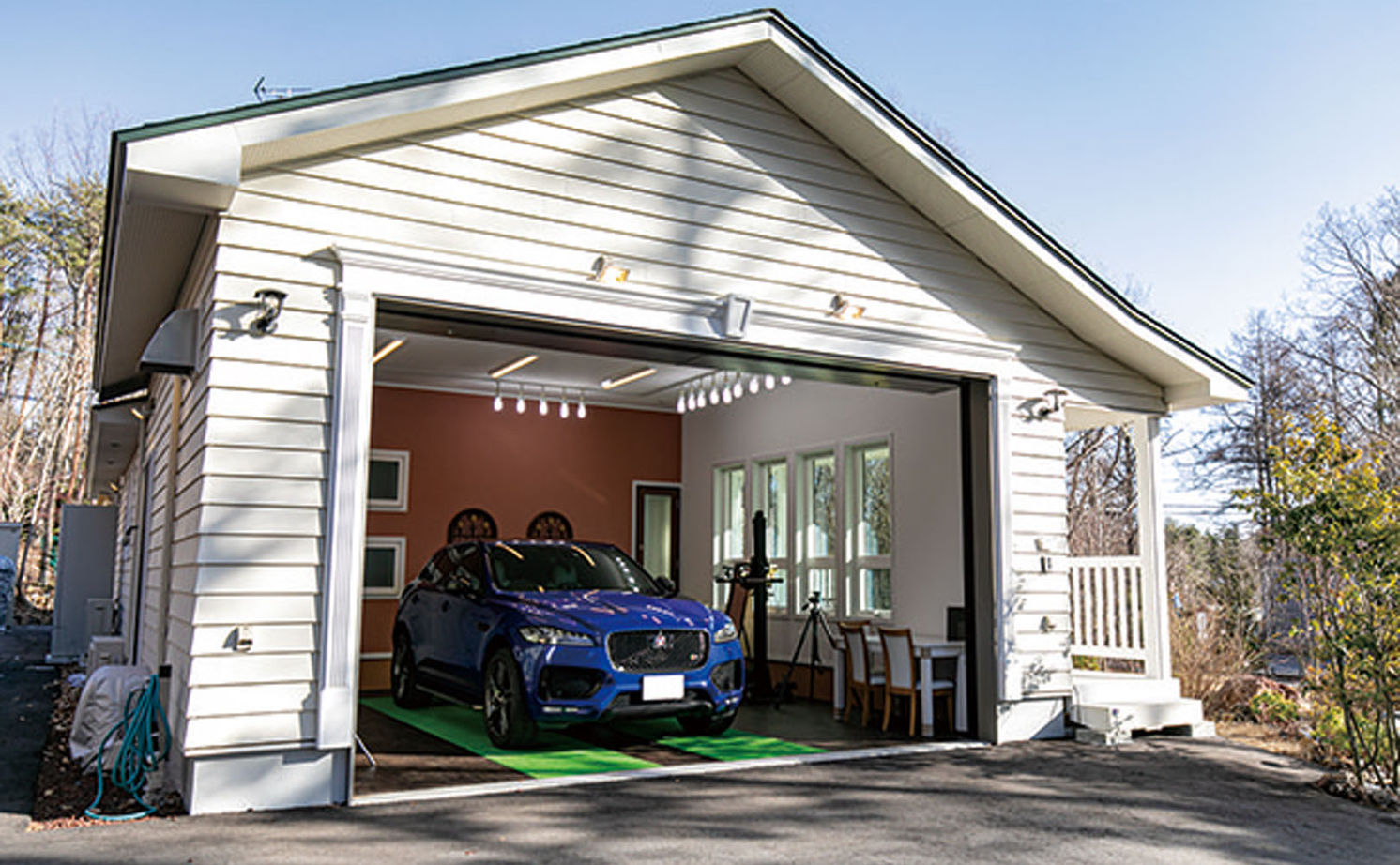 セルコホーム 【50坪台|間取り|ビルトインガレージ|吹き抜け】大自然の借景を取り込む。海外の高原リゾートのような家の建築実例画像17